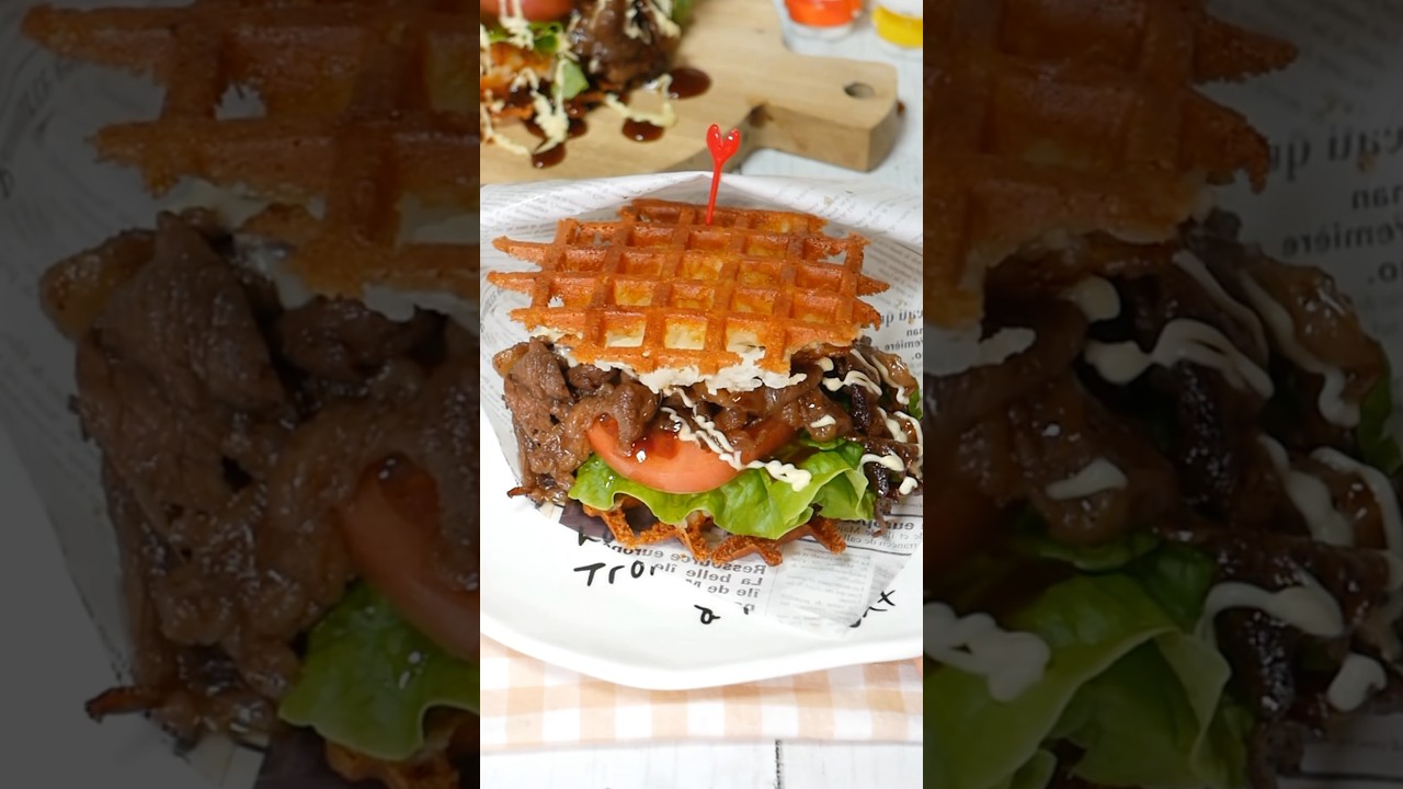 ワッフルメーカーで作るチーズかりかり焼肉ライスバーガー #簡単レシピ #料理 ＃recipe