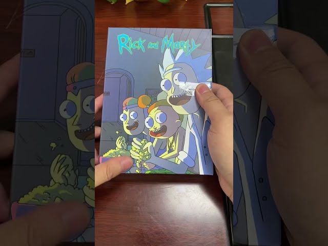 Vídeo relacionado con Rick and Morty Pijamas para hombre, pijama de 2 piezas para hombre, conjunto de pantalones de pijama y camisa en caja de regalo, S-XL, Punto de caída, Small