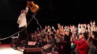 The Ultimate Beatles Medley / Classical Gas (Live) | Tommy Emmanuel