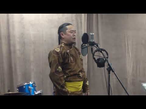 Tuvan throat singing - canto difonico Tuvano - Тувинское горловое пение   Эзенгилээр Ezengileer