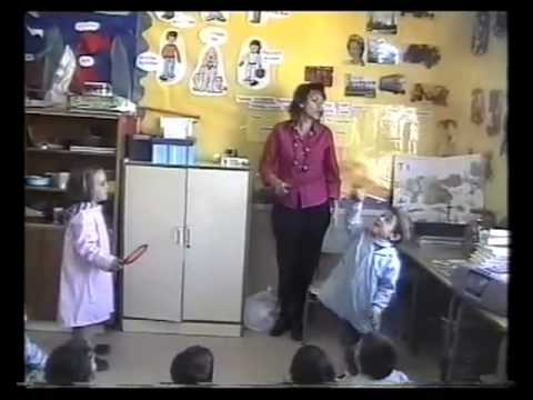 Coral George teaching Jolly Phonics letter sound 't'