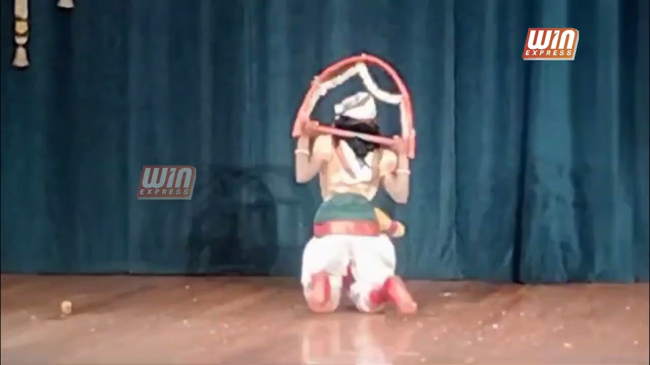 ஓம் நிருத்யேக்ஷ்த்ரா நடனப் பள்ளி மாணவி எஸ்.ஸ்வனிகா நாட்டிய அரங்கேற்றம்