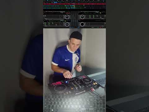 Using the notebook keyboard as deck 3 GAWP x The Melody Men #mashup #dj #dance #djviral #techhouse