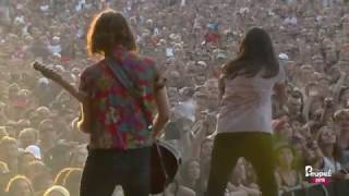 Music video thumbnail preview for TOYBLOÏD - It's Alright - Live au festival de Poupet by Toybloïd