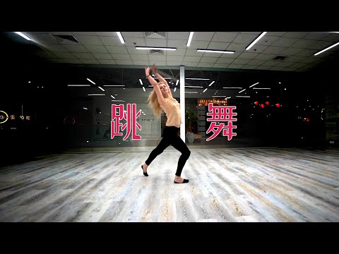 承諾了6個月今天兌現，我在烏克蘭為大家跳一支舞