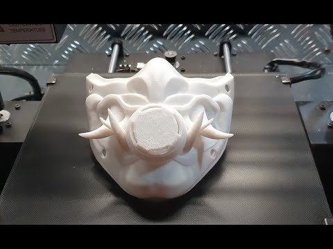 Stampiamo in 3d una maschera anti covid di livello 2 stilosissima