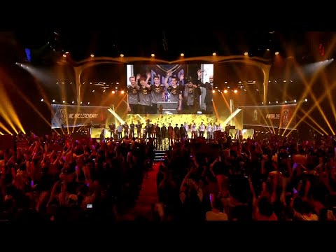 League of Legends Season 5 World Championship 2015 Opening Ceremony - Teams Enter The Stage! #WORLDS
