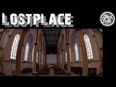 Die Verlassene Kirche  // Lost Place by EmtopiUrbex
