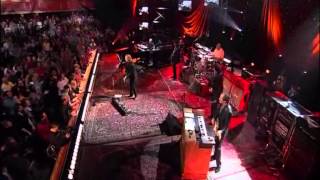 TOM PETTY AND THE HEARTBREAKERS  live version   "handle me with care".wmv