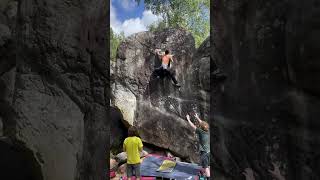 Video thumbnail of Super Stalingrad, 7a. Fontainebleau