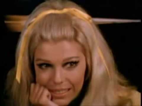 Videoclip de Younger Than Springtime — Frank Sinatra