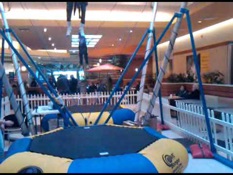 Lol moma a flippin fool!