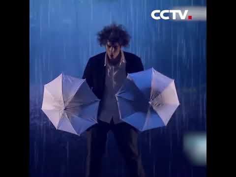 Magic: Umbrella stops rain | CCTV English