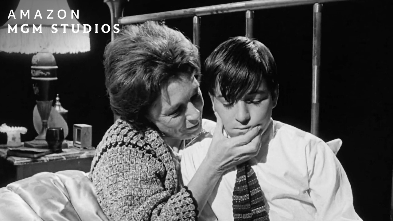 Miniature de la vidéo The Patient's Childhood du film Pressure Point