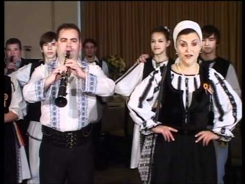 Daniela Tarnauceanu Cand vin sarbatorile