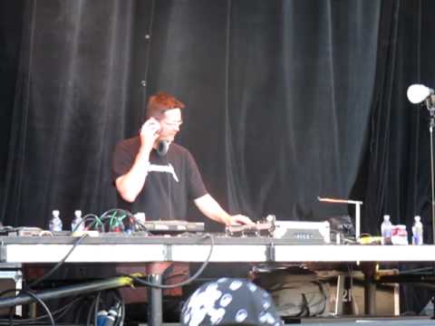 ESP Woody McBride DEMF 2010 Main stage