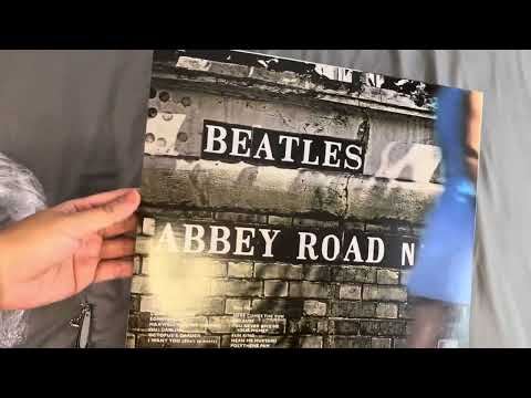 Vinyl Record Unboxing of The Beatles – Abbey Road(Anniversary Edition, 180 Gram)
