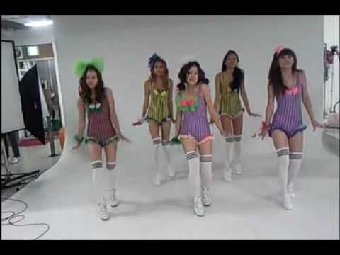 [MIRRORED] Chocolate making of Photoshoot dance