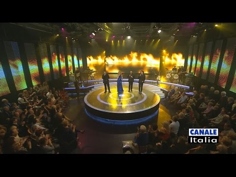 I Rodigini - "Se bruciasse la città" | Cantando Ballando (HD)