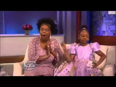 LIL GIRL SPEAKS 8 LANGUAGES