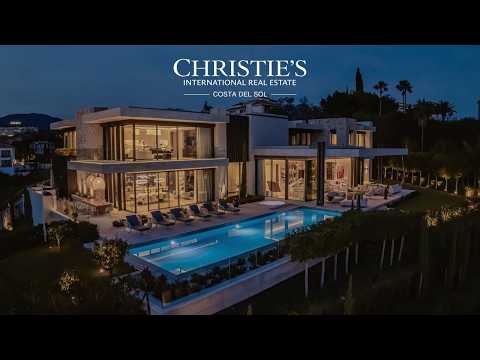 Prestigious hillside residence with panoramic sea and mountain views in La Quinta, Benahavis