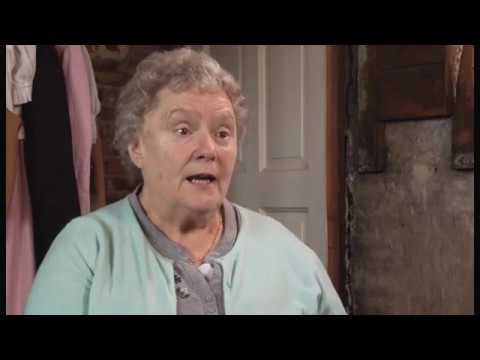 Marjorie talks about growing up in Leeds in the 1940s