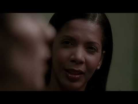 24 (2001–2010) Day 2: 8:00 p.m.-9:00 p.m. Lynne escorts Sherry into the underground bunker