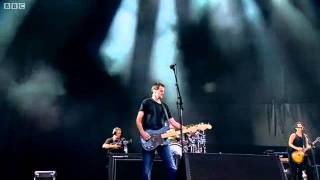 The Offspring - Pretty Fly (For A White Guy) Live at Reading Festival 2011
