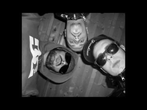 PE' CINGK feat. T.E.K.O NON MI VA.avi