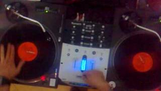 Video thumbnail for DJ X from Brasil, Back to Back EFFECT NUMARK PPD01 - 2010 - by Marcos Vañó