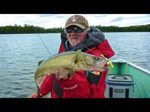 Using Electronics To Pinpoint Walleyes Then Catch Them!