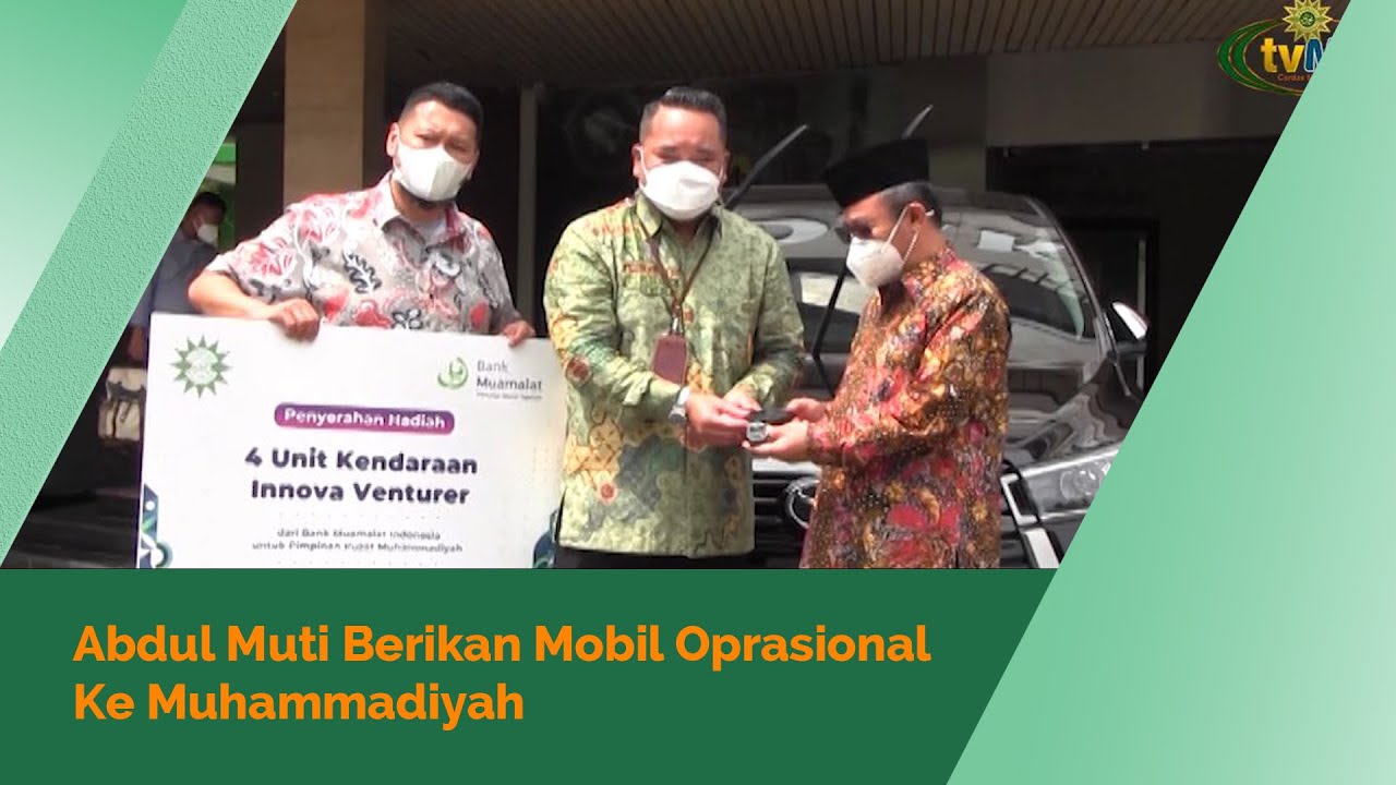 Bank Muamalat Salurkan Empat Unit Mobil untuk Muhammadiyah