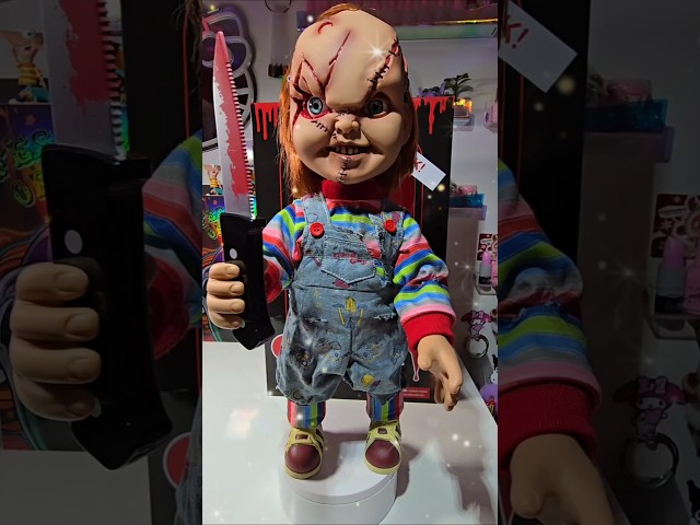 Vídeo relacionado con Chucky Talking Menacing Fig. 38 cm Chucky MDS Mega Scale re-Run