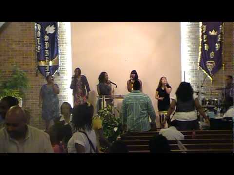 IN HIS PRESENCE EXALTERS  PRAISE AND WORSHIP MINISTRY