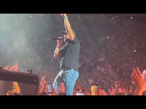Luke Bryan - Country Girl Shake it For Me - Jones Beach 7/6/23