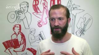 Colin Stetson encheu a sala, o palco e a alma