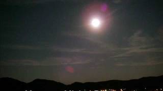 preview picture of video 'Eclipse de lune du 15 juin 2011 à Rocbaron'