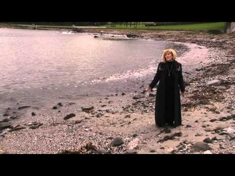 I Come to the Garden - Gillian Adams