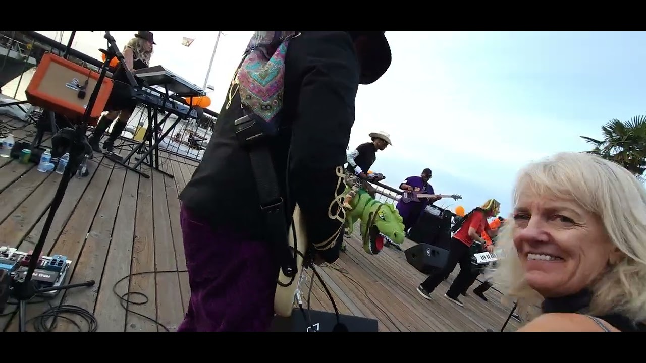 Promotional video thumbnail 1 for Harold Day and the Experience