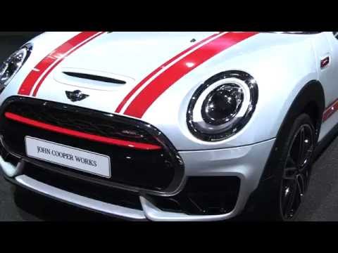 Paríž 2016: Dacia Sandero facelift/Dacia Duster EDC