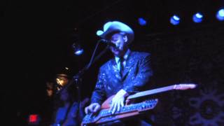 Junior Brown - A Little Old Fashioned Love