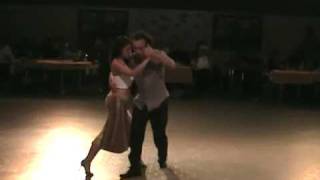 Giggio Giovanni y Gabriela Fernandez