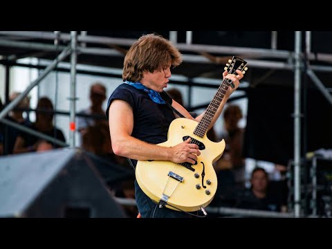 George Thorogood - Bad To The Bone [HD] - Live at The Capitol Theatre (1984)