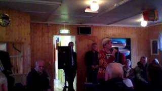 Henny, Eitt hjarta er í, hin....