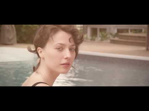 Aliocha Schneider - Crystal Pane [Official video]