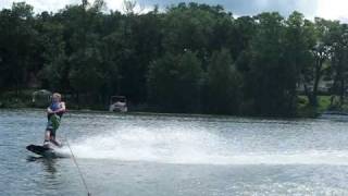 preview picture of video 'Wakeboard JUMP. CWB FAZE'
