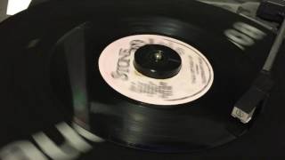 ELEPHANT MAN - TALL UP TALL UP - JAMAICA DANCEHALL REGGAE