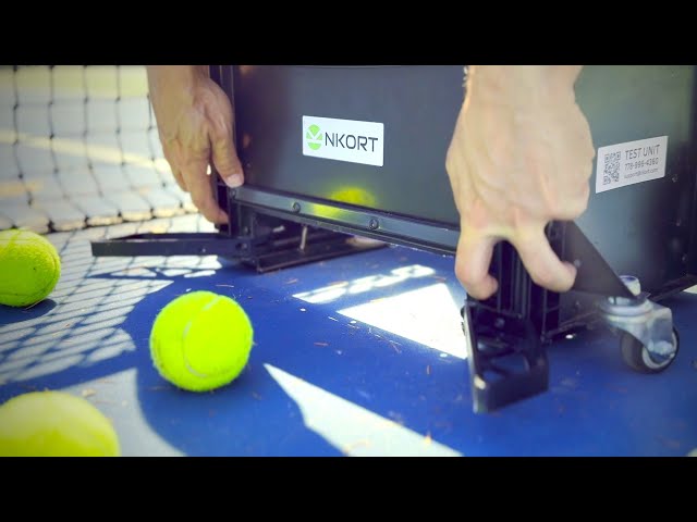Vídeo relacionado con Ball Hopper: contenedor de recolección portátil, de tenis de gran capacidad, estructura de fácil recogida, diseño de portabilidad conveniente | Adecuado para práctica, instrucción, recolección d