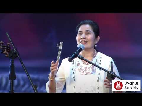 Ishchan Yigit - Senuber Tursun | Uyghur Folk Song (English Subtitles)