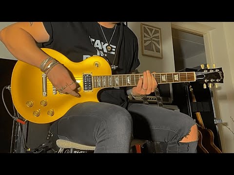 (Slash Iconic Live Tone) Velvet Revolver - It's So Easy Ft. Izzy Stradlin - Italy 2004